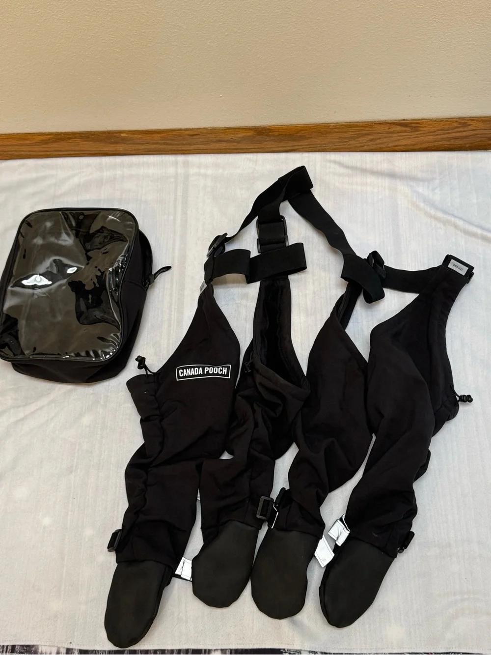 Canada Pooch Black Dog Suspenders Winter Boots Size 5 Regular Waterproof